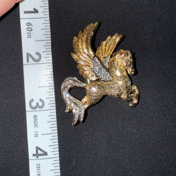 Attwood & Sawyer Pegasus Golden Guilloche Enamel Horse Brooch - Picture 8 of 9